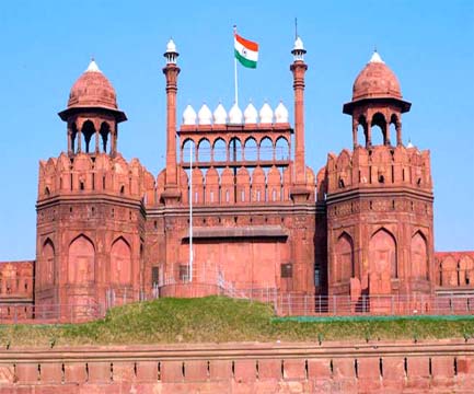 ऐतिहासिक स्मारकों