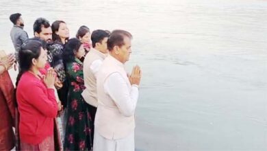 विवादित