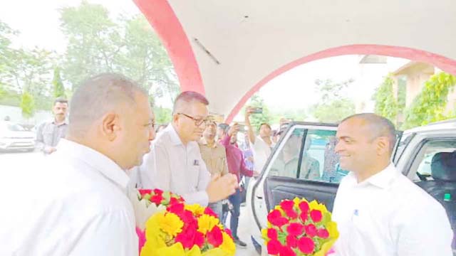 मयूर दीक्षित