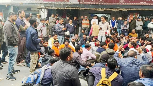 अवैध मस्जिद