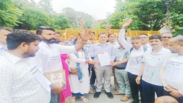 व्यायाम शिक्षकों